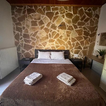 Artemis Apartment Near Athens Airport Eksteriør bilde