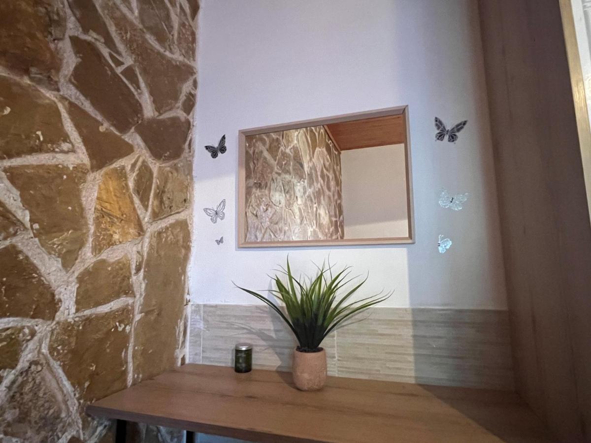 Artemis Apartment Near Athens Airport Eksteriør bilde