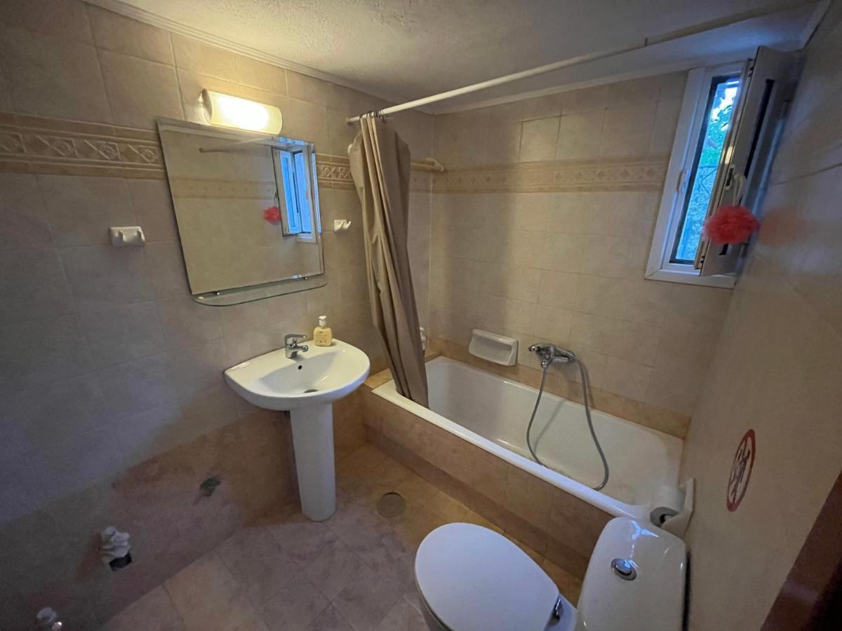 Artemis Apartment Near Athens Airport Eksteriør bilde